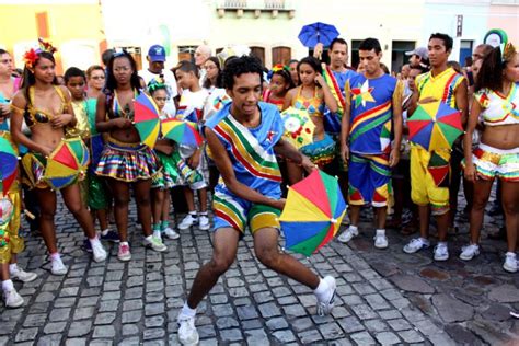 Balanço Geral Frevo pode virar Patrimônio Imaterial da Humanidade até