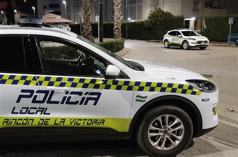 La Policía Local de Rincón de la Victoria denuncia a 61 vehículos por