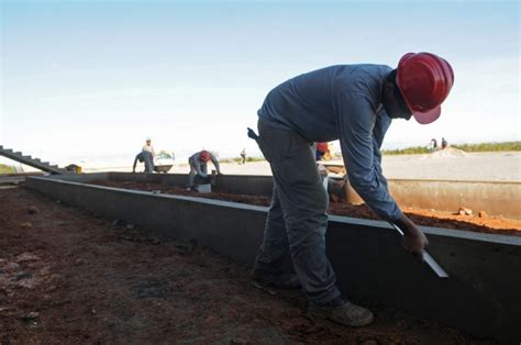 É gratuito 35 vagas para curso de ajudante de obra na Serra