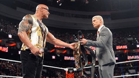 Raw Une C Te D Coute Am Ricaine Incroyable Pour The Rock Et Cody