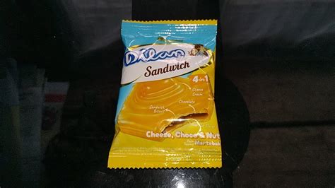 Review Produk 2910 Dilan Sandwich Cheese Choco Nut Rasa Toping