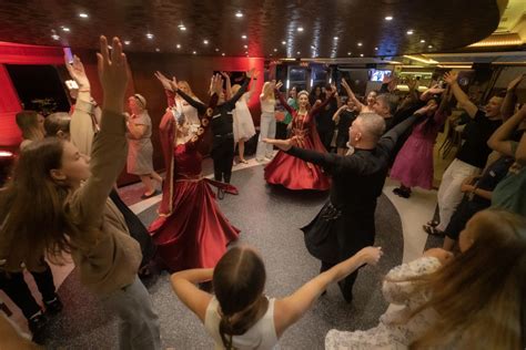 Istanbul Bosporus Dinner Kreuzfahrt und türkische Nachtshow GetYourGuide