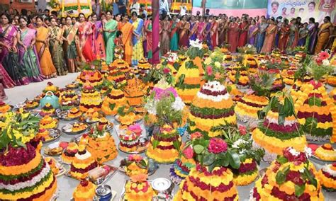 Bathukamma The Regional Festival Of Telangana India Travelpedia