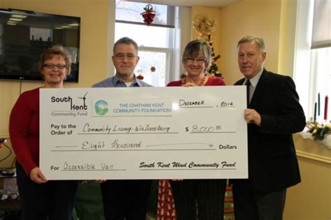 Community Living Wallaceburg Accepts Grant