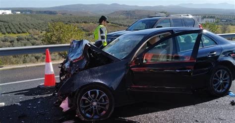 Un Brutal Accidente Entre Dos Coches Se Salda Con Un Fallecido Y Un