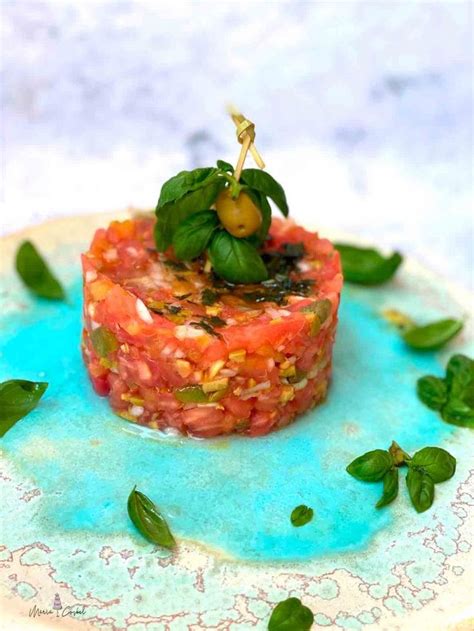 Tartar De Tomate De Barbastro Con Vinagreta De Albahaca Tomate