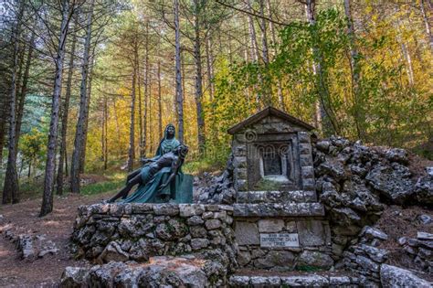 Castelpetroso Sanctuary Of The Madonna Addolorata Via Matris Stock