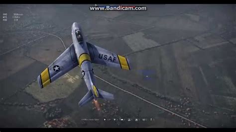 War Thunder F 86 Sabre Vs Mig 15 Replay Youtube