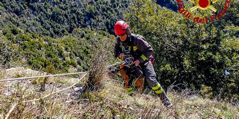 Esce Di Casa E Non Torna Da Marted Scomparsa Enne A Rossano