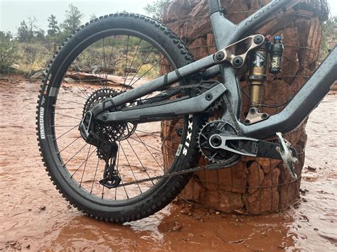 The Case For High Pivot Mtb Designs And How They Work Singletracks