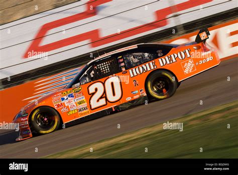 20 Car Tony Stewart Nascar Hi Res Stock Photography And Images Alamy