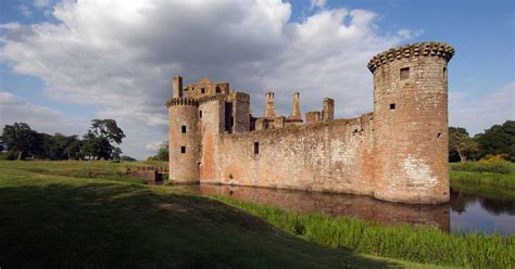 Caerlaverock Castle Historic Environment Scotland History