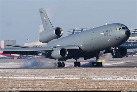 United States Air Force Mcdonnell Douglas Kc A Extender Dc