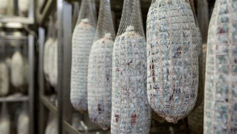 Bilancio In Chiaroscuro Per Bresaola Della Valtellina Igp Produzione