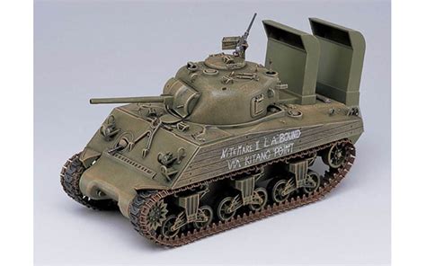 M4A2 75mm Sherman Pacific Theater US Marines Tank Academy 13562