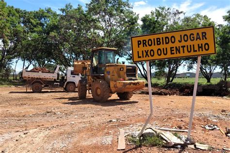 Dengue Gdf Recolhe Mil Toneladas De Lixo Das Ruas Jornal De Bras Lia