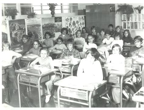 Photo De Classe Cm De Ecole Lazare Goujon Copains D Avant