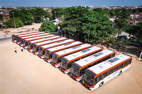 Jhc Entrega Novos Gelad Es E Macei Tem Agora Maior Frota De Nibus