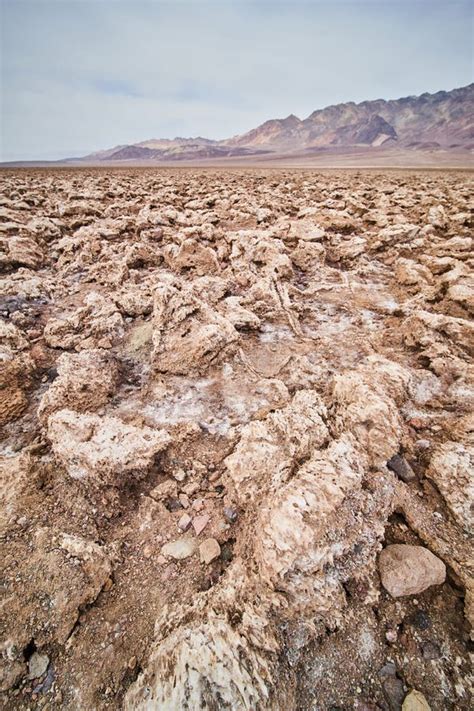 Formaciones Agudas De Sal Erosionadas En Salinas Del Valle De La Muerte