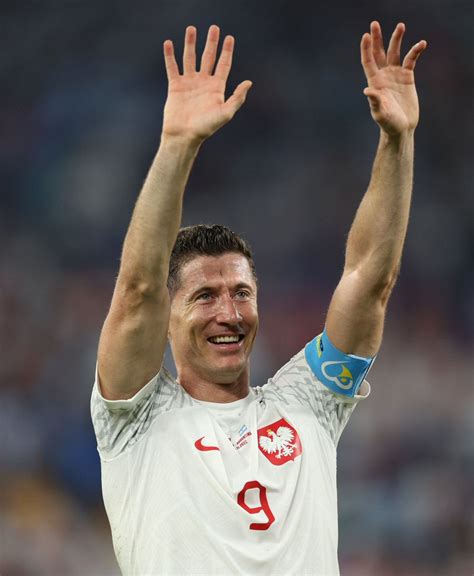 Bar A Universal On Twitter Image Lewandowski After The Match Against