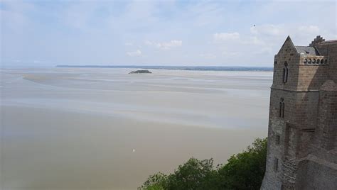 Il Y A Des Sables Mouvants Dans La Baie Du Mont Saint Michel Mont