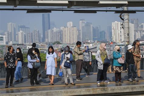 Indonesia Deflasi 5 Bulan Beruntun Rekor Terparah Sejak 1999