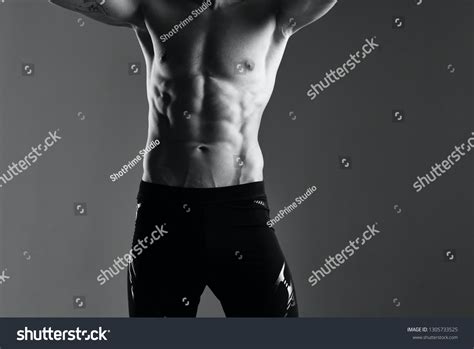 Pumpedup Male Athlete Nude Muscular Body Foto Stok 1305733525 Shutterstock