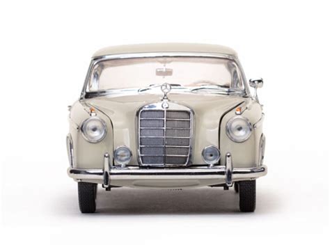 1958 Mercedes Benz 220 SE Cabriolet Sunstarmodelcars