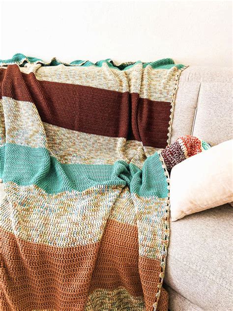 25 Free Double Crochet Blanket Patterns (Easy Pattern)