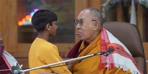 Dalai Lama Implicat Ntr Un Scandal Ngrozitor I Cere Scuze Dup Ce