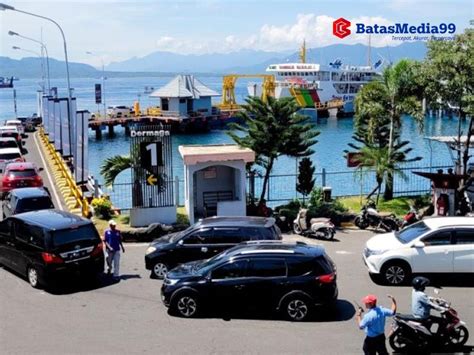 Usai Hari Raya Nyepi Arus Balik Padati Pelabuhan Ketapang Banyuwangi