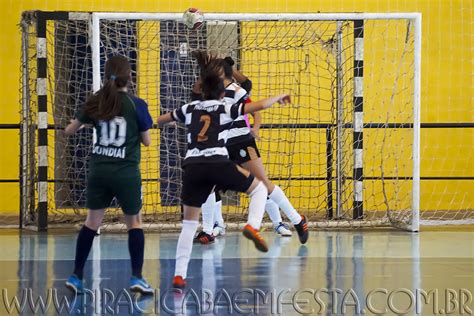 Futsal feminino do São João abrirá treino para meninas interessadas