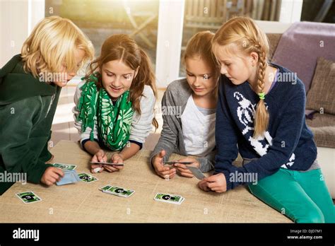 Juego De Cartas Para Ni Os Fotograf As E Im Genes De Alta Resoluci N