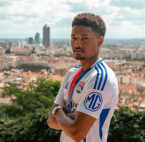 Lyon De John Textor Contrata Lateral Abner Ex Athletico Pr Futebol