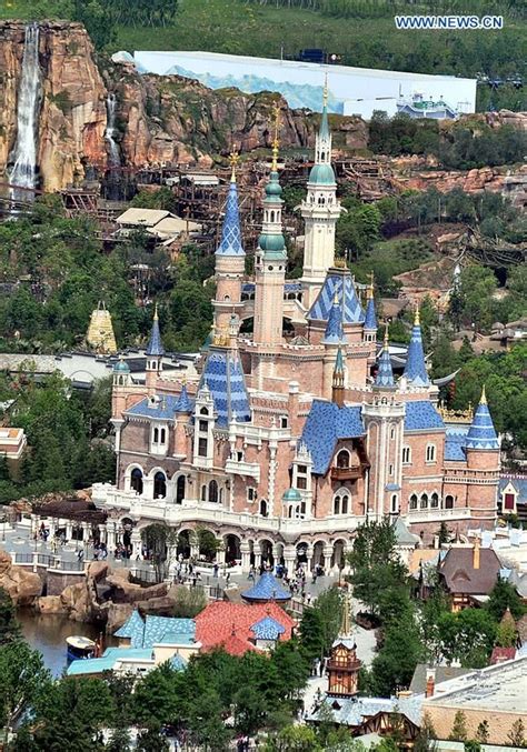 Aerial photos of Shanghai Disney Resort (2) | Shanghai disney resort ...