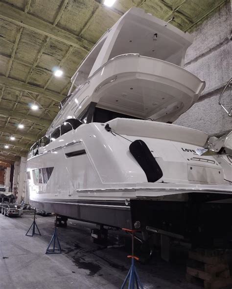 2018 Carver C52 Command Bridge Flybridge For Sale YachtWorld