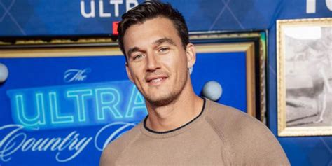 The Bachelorettes Tyler Cameron Is Officially Off The Market