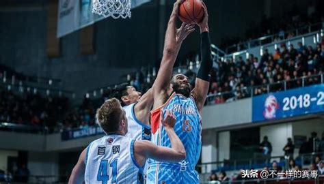 黑馬12連勝排第四 最新cba積分榜：鹹魚不墊底 八一9連敗成魚腩 每日頭條