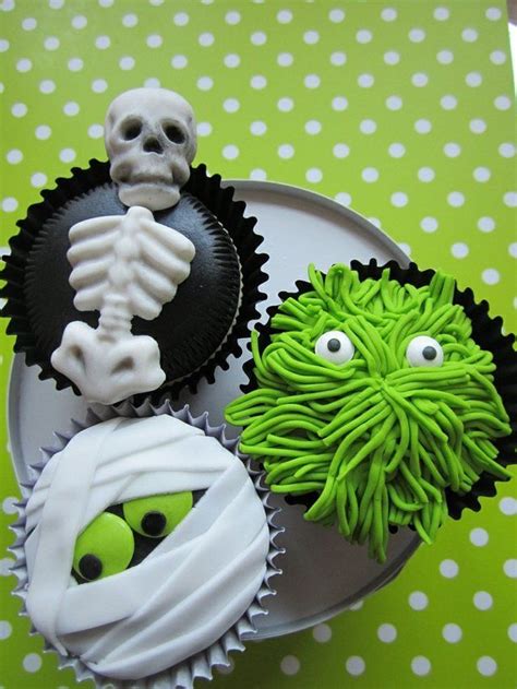 Gespenster Skelett Und Mumie Als Inspiration Auf Muffins Halloween