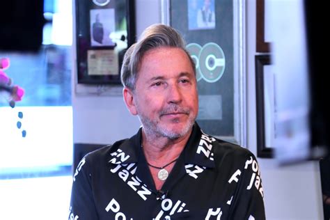 Ricardo Montaner Viste Luto Semanas Convertirse Abuelo