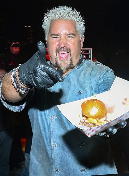 NEW YORK FOODIE .com : Guy Fieri Mac N Cheese Burger Recipe