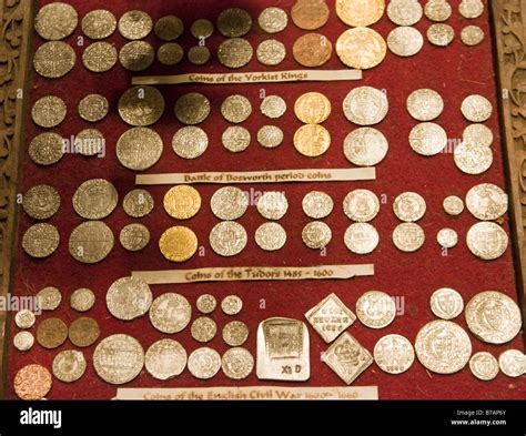 Medieval coins hi-res stock photography and images - Alamy