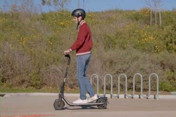 La Trottinette Lectrique Segway Ninebot E E Est Affich E Un Prix