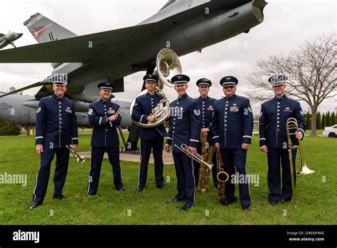 Instrumentistas De La Banda 566th De La Fuerza Aérea Guardia Nacional