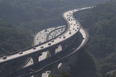 中秋連假第3天 國道林口往北車流順暢（1）圖 中央通訊社 Line Today