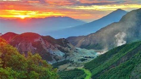Gunung Papandayan Berapa Mdpl Konon Kawahnya Sering Berubah Ubah