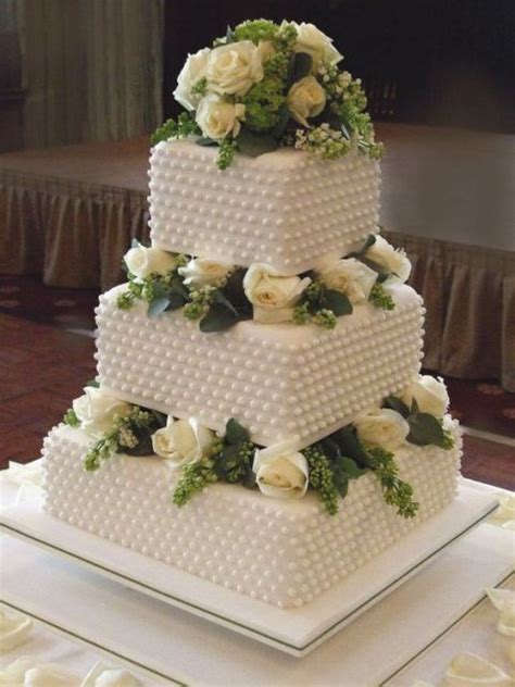 52 Gorgeous Square Wedding Cake Ideas Weddingomania