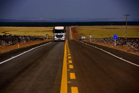 Governo abre chamamento público para pavimentação de seis rodovias