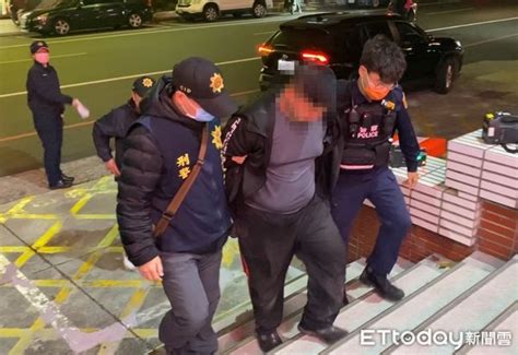 快訊／27歲男噴辣椒水搶銀樓 奪「18枚金戒指」與老闆扭打遭逮 Ettoday社會新聞 Ettoday新聞雲