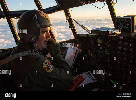 pilot cockpit c-130 hercules c130 C130 Stock Photo: 62091822 - Alamy